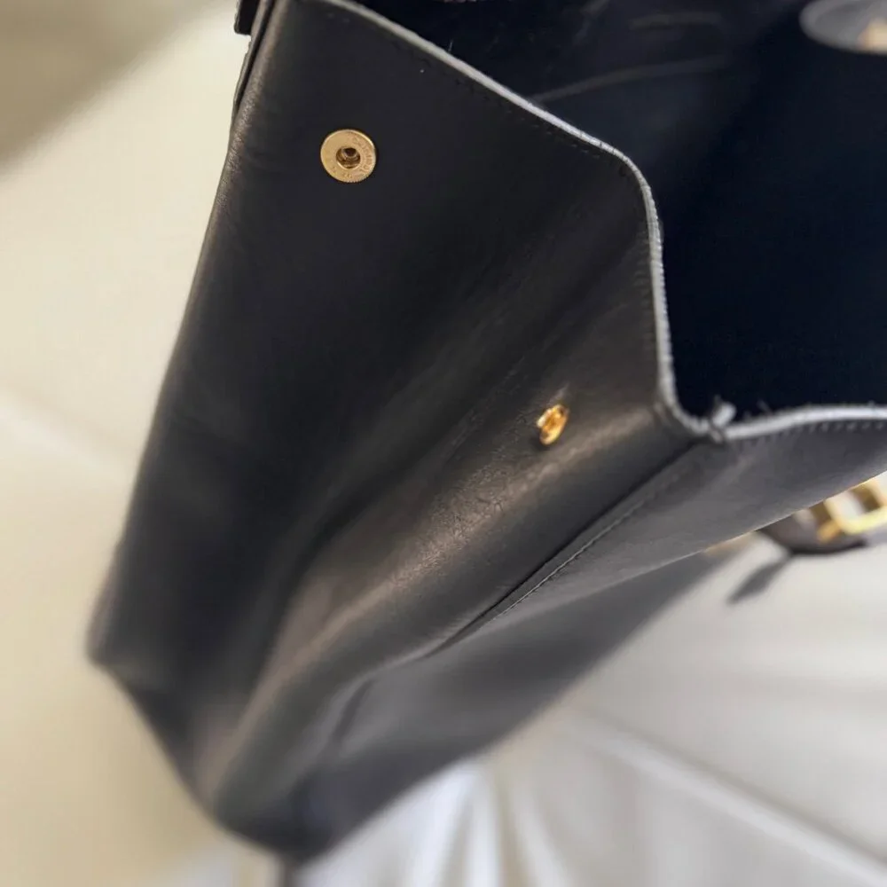 Great Condition Black Leather Sophie Hulme Bag/ Backpack (convertible) - Picture 15 of 16